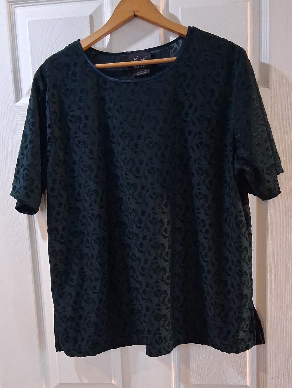 Kathie Lee Collection Dark Green Short Sleeve Jacquard Top Velvet Floral Stretch